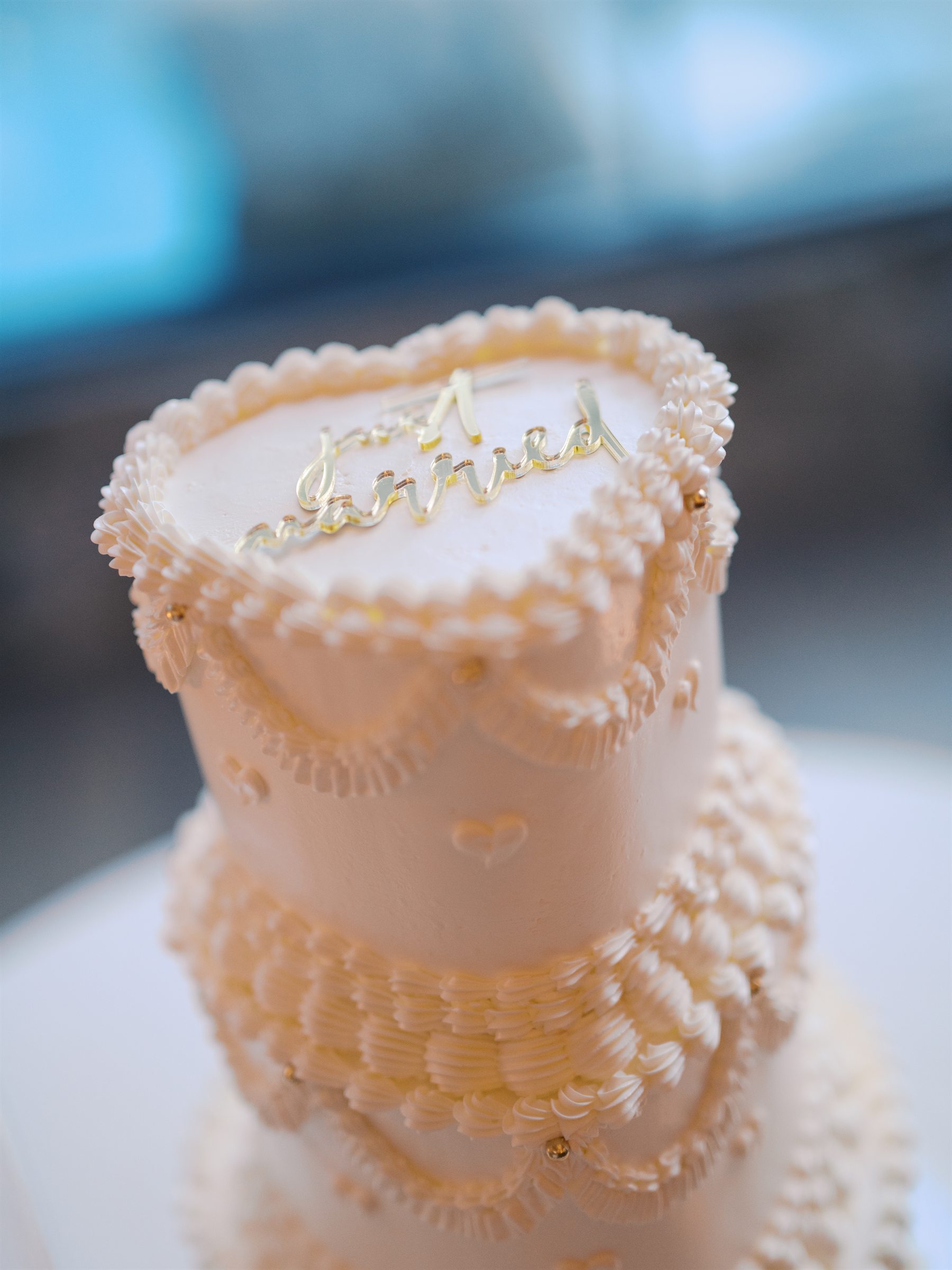 Petite heart-shaped vintage wedding cake